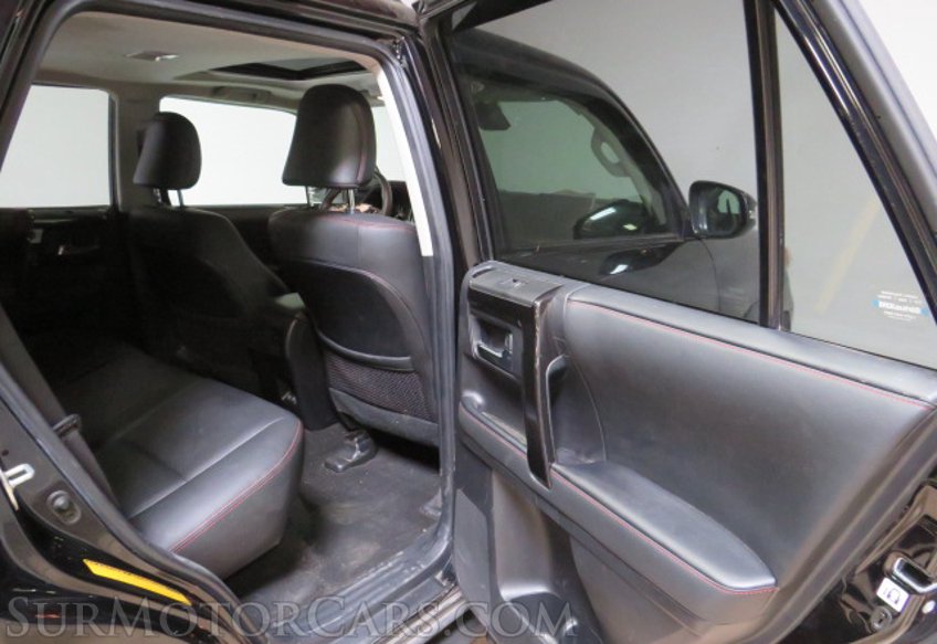 2020 Toyota 4Runner - Image 25