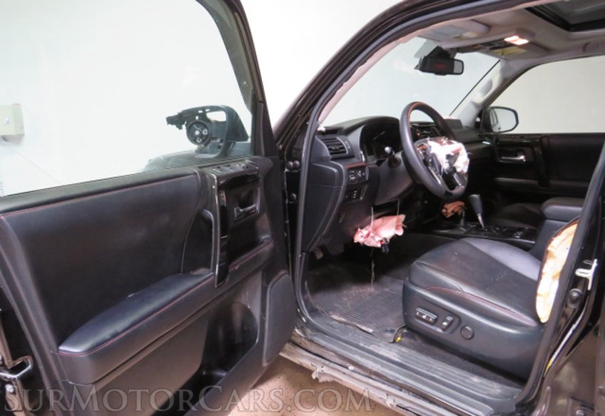 2020 Toyota 4Runner - Image 22