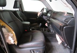 2020 Toyota 4Runner - Image 27