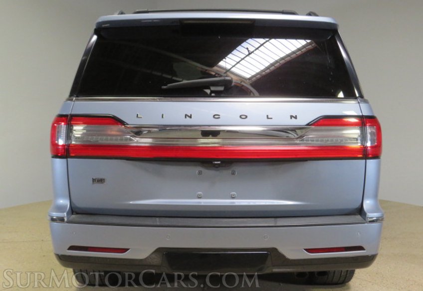 2018 Lincoln Navigator L - Image 10