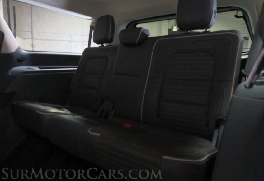 2018 Lincoln Navigator L - Image 31