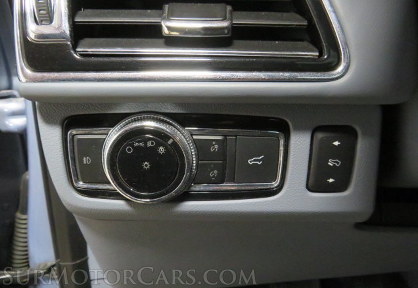 2018 Lincoln Navigator L - Image 38