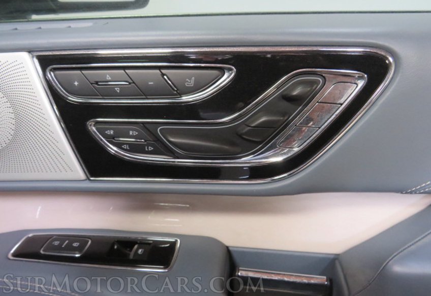 2018 Lincoln Navigator L - Image 42