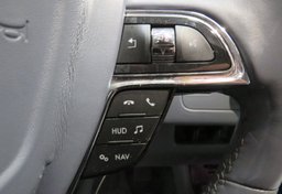 2018 Lincoln Navigator L - Image 35