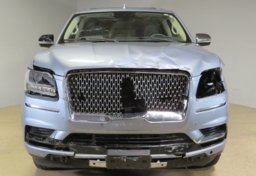 2018 Lincoln Navigator L - Image 9