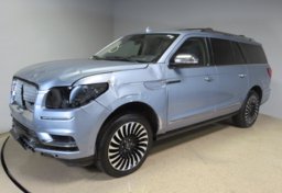 2018 Lincoln Navigator L - Image 2