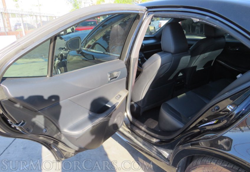 2015 Lexus IS 350 - Image 22