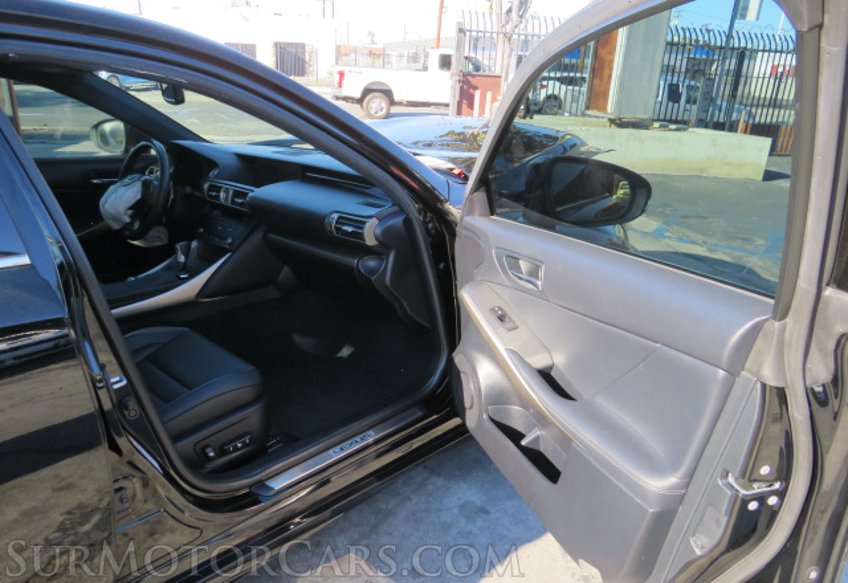 2015 Lexus IS 350 - Image 21