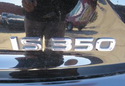 2015 Lexus IS 350 - Image 17