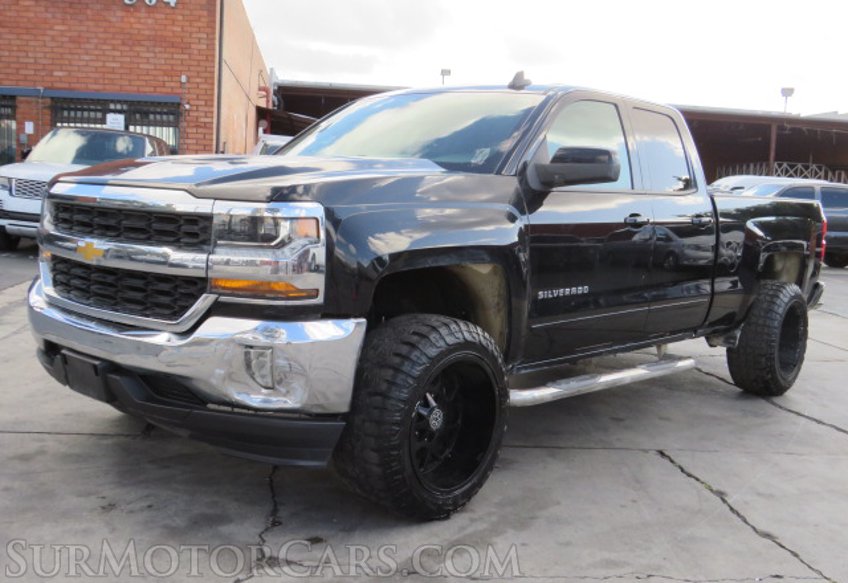 2018 Chevrolet Silverado 1500 - Image 3