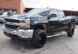 2018 Chevrolet Silverado 1500 - Image 3