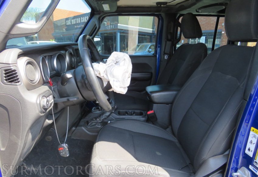 2018 Jeep Wrangler Unlimited - Image 31