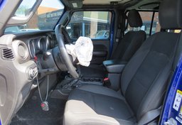 2018 Jeep Wrangler Unlimited - Image 31