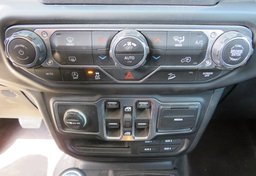 2018 Jeep Wrangler Unlimited - Image 43