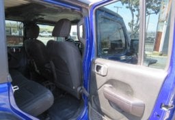 2018 Jeep Wrangler Unlimited - Image 30