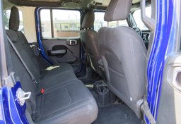 2018 Jeep Wrangler Unlimited - Image 36