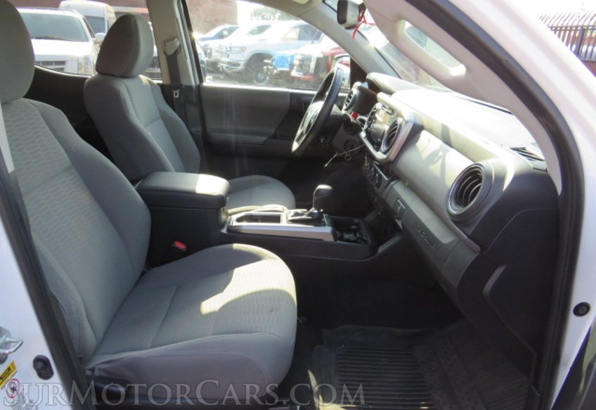 2017 Toyota Tacoma - Image 27