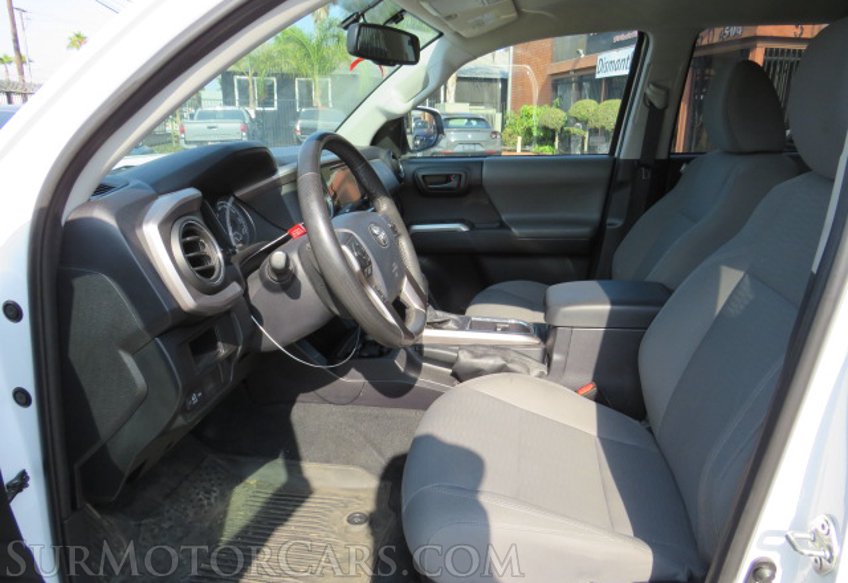 2017 Toyota Tacoma - Image 28