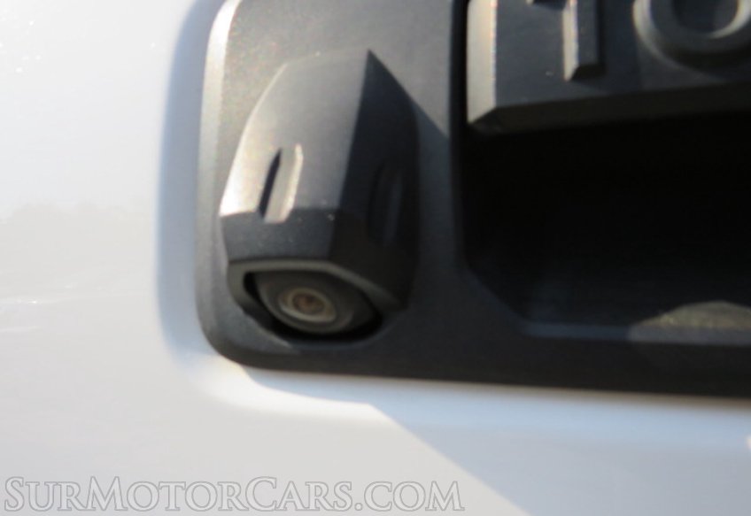 2017 Toyota Tacoma - Image 18