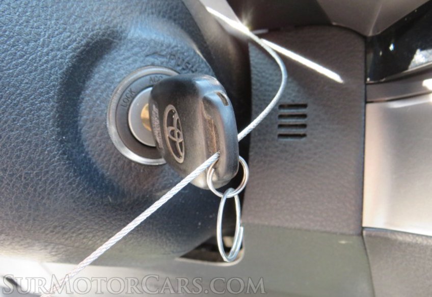 2017 Toyota Tacoma - Image 39