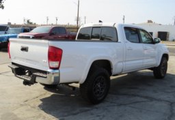 2017 Toyota Tacoma - Image 7