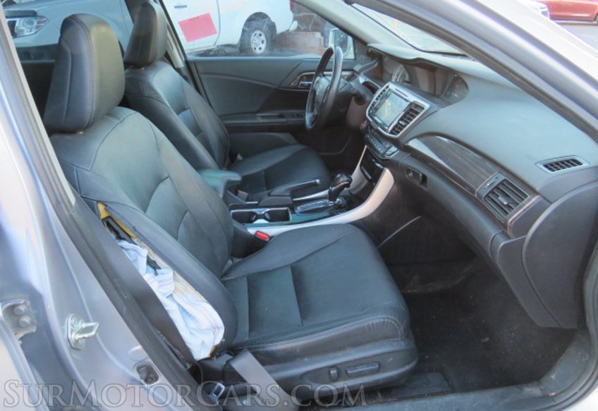 2017 Honda Accord Sedan - Image 27