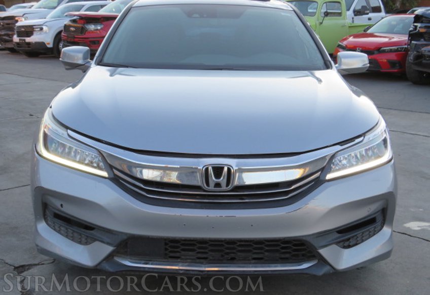 2017 Honda Accord Sedan - Image 11