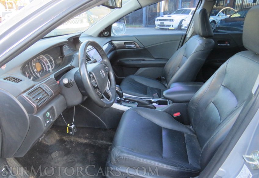 2017 Honda Accord Sedan - Image 24