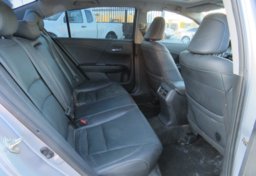 2017 Honda Accord Sedan - Image 29