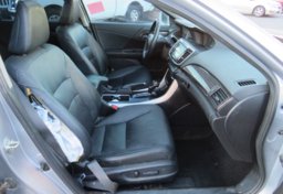 2017 Honda Accord Sedan - Image 25