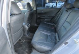 2017 Honda Accord Sedan - Image 30