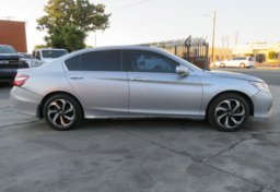 2017 Honda Accord Sedan - Image 6