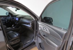 2021 Chevrolet Traverse - Image 22