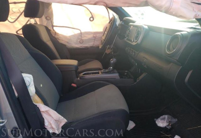 2020 Toyota Tacoma 4WD - Image 5