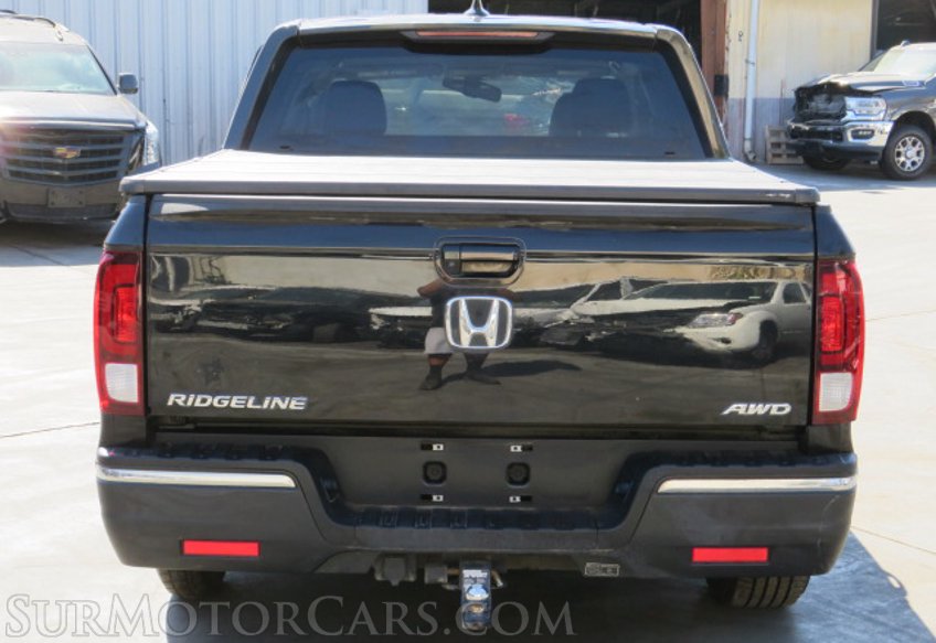 2018 Honda Ridgeline - Image 10