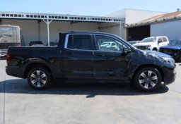 2018 Honda Ridgeline - Image 12