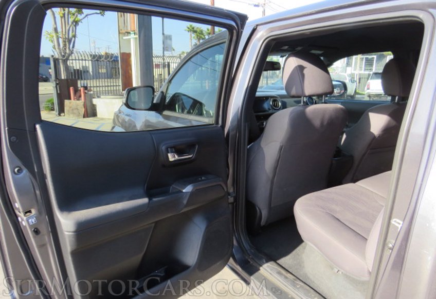 2017 Toyota Tacoma - Image 25