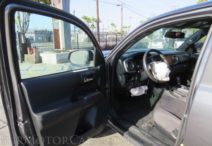2017 Toyota Tacoma - Image 19