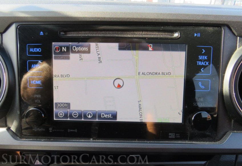 2017 Toyota Tacoma - Image 33