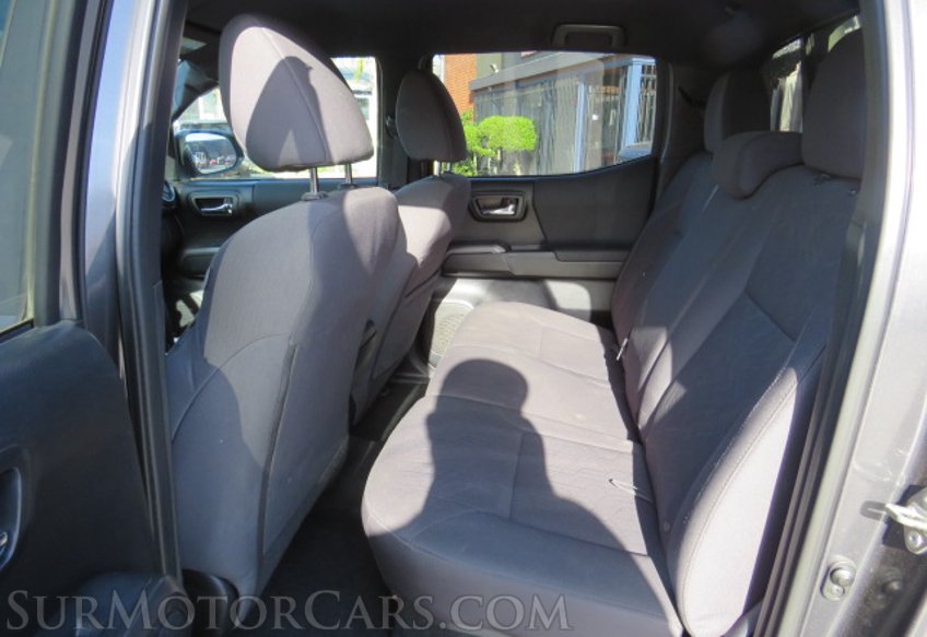 2017 Toyota Tacoma - Image 29