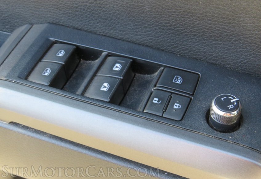 2017 Toyota Tacoma - Image 44