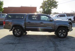 2017 Toyota Tacoma - Image 6