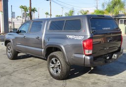 2017 Toyota Tacoma - Image 7