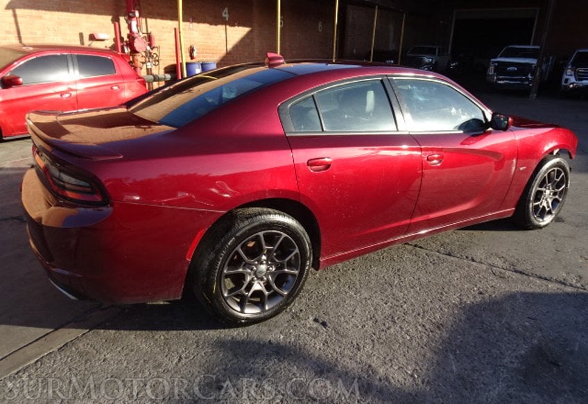 2018 Dodge Charger - Image 9