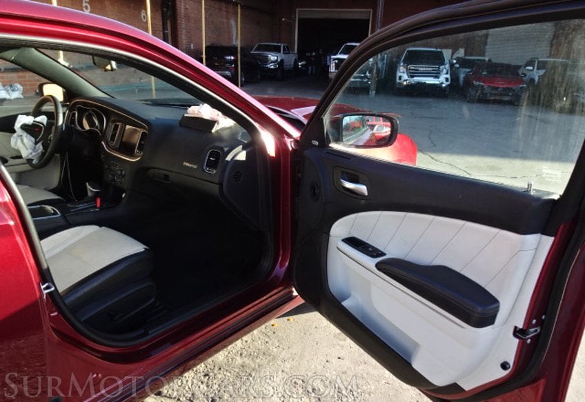 2018 Dodge Charger - Image 21