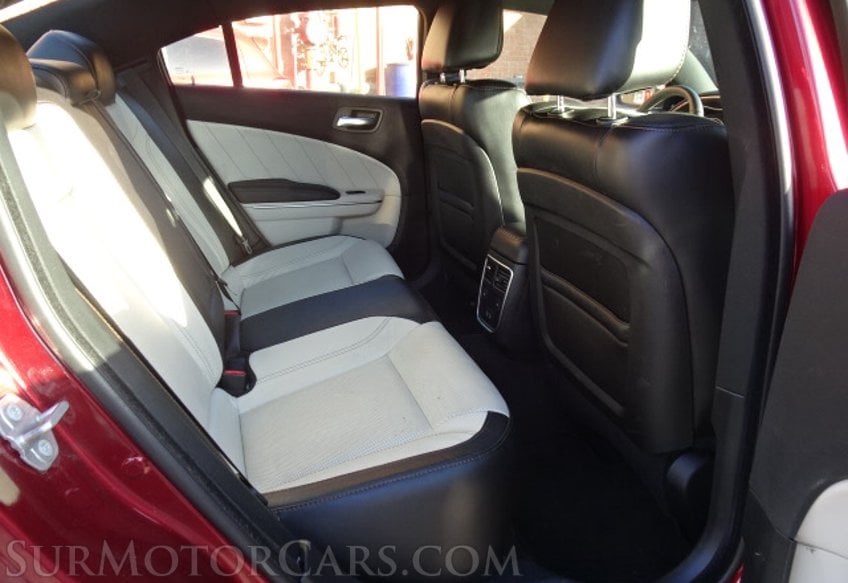 2018 Dodge Charger - Image 30