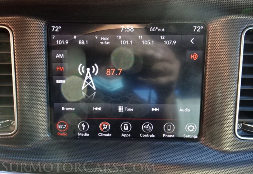2018 Dodge Charger - Image 35
