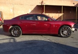 2018 Dodge Charger - Image 5