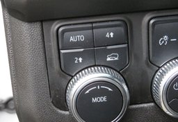 2021 GMC Yukon - Image 46