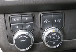 2021 GMC Yukon - Image 47